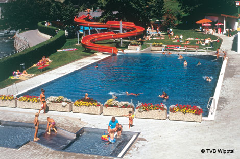 Schwimmbad vom Wipptal:Urlaub im Sommer
